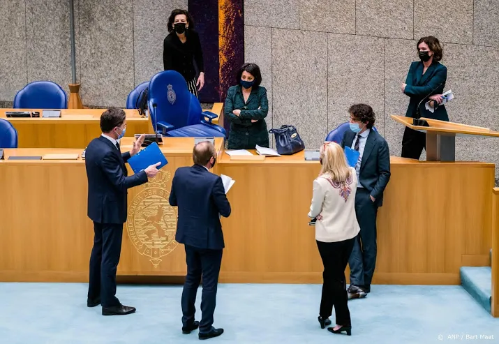 partijleiders mogen gespreksverslag goedkeuren voor openbaring