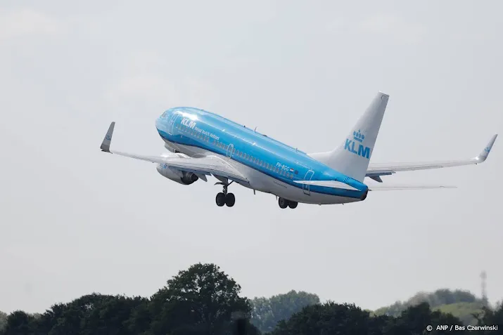 passagier overleden op vlucht paramaribo naar amsterdam
