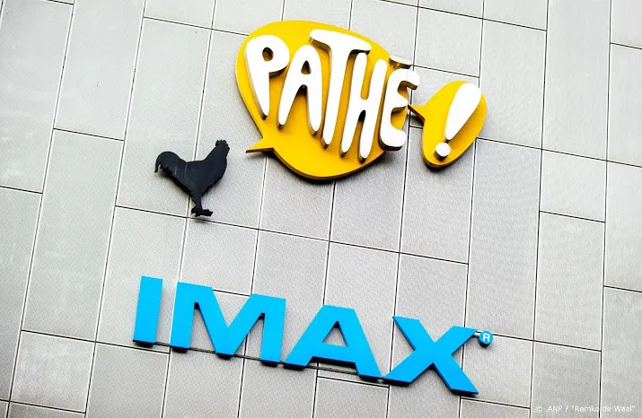 pathe met maximaal twee personen of huishouden naar film