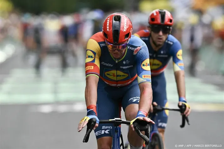 pedersen na val gewoon van start in zesde etappe tour de france