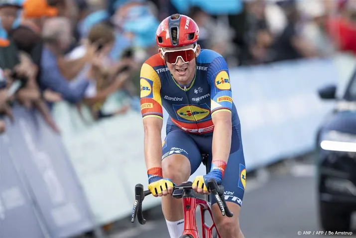 pedersen wint derde etappe ster van besseges en pakt leiderstrui