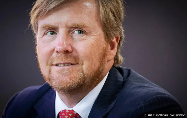 peiling koning moet altijd bij indieherdenking zijn