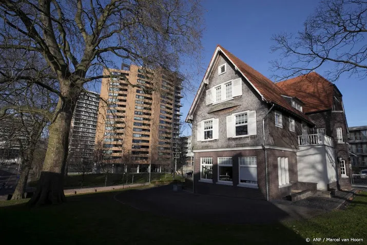 pensioenfonds abp was vorig jaar 15 miljard kwijt aan bonussen