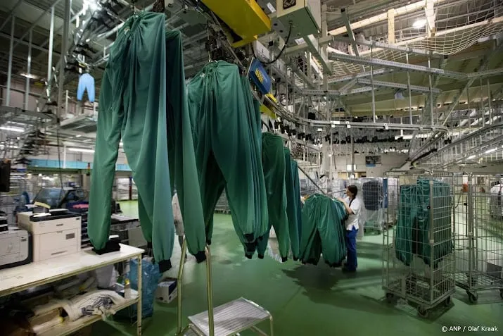 personeel industriele wasserijen legt werk neer