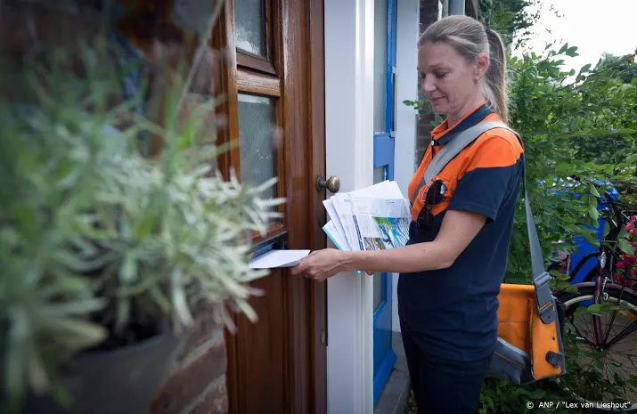 personeel postnl voert actie voor hoger minimumloon