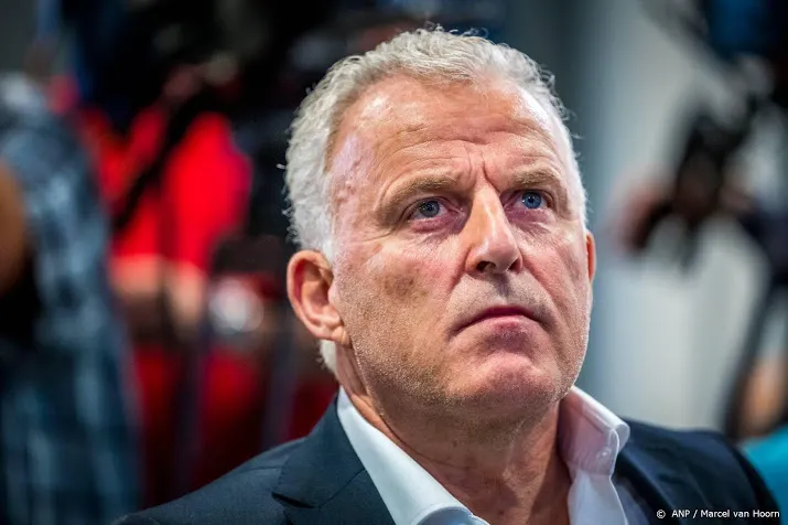 peter r de vries getuigt weer tegen holleeder