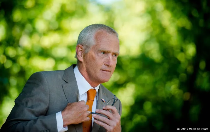 peter van uhm gastpresentator andere tijden