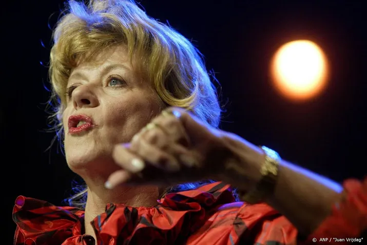 petra laseur viert feestje in delamar
