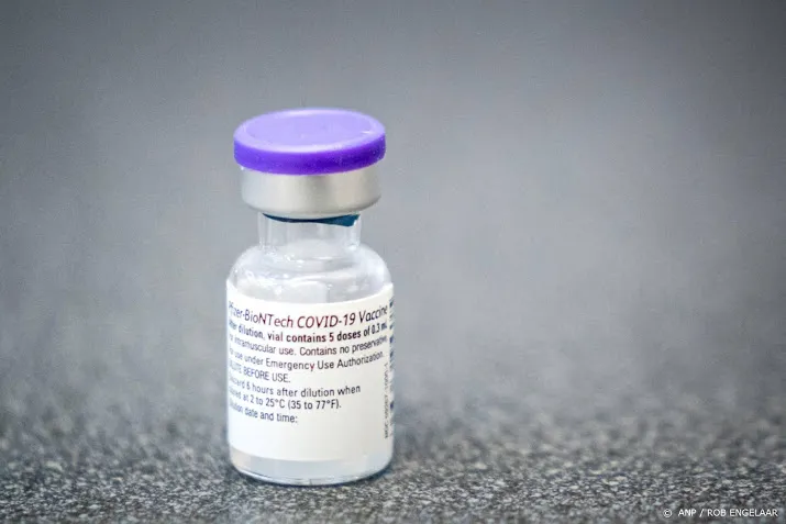 pfizer levert eu voor de zomer 10 miljoen bestelde vaccins meer