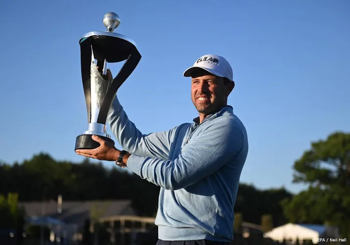 pga tour kondigt hervormingen aan in strijd tegen liv golf series