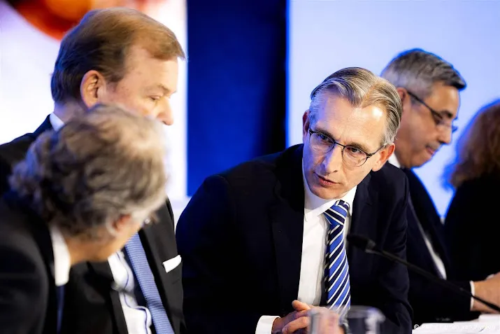 philips topman ziet nog weg te gaan na schikkingen in apneuzaak