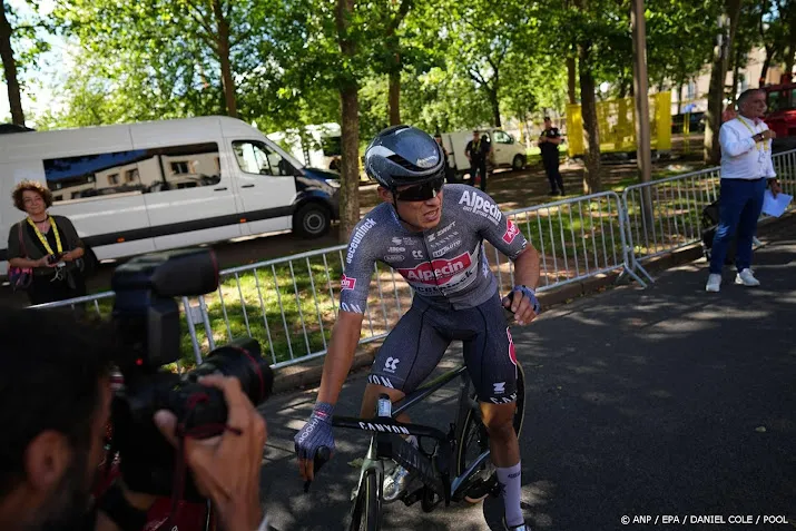 philipsen raakt tweede plaats in touretappe kwijt wegens hinderen