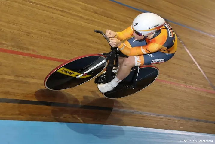 pieters sprint naar zege bij ek op de weg