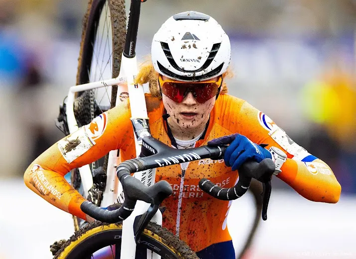pieterse vijfde bij eerste optreden in wereldbeker mountainbike