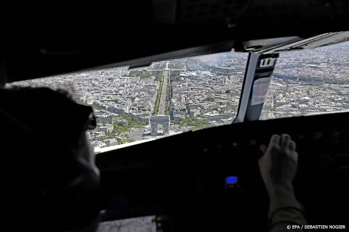 piloten air france geschorst na opstootje in cockpit