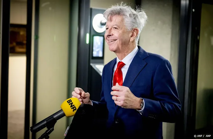 plasterk onderhandelende partijen nemen weekje kerstvakantie