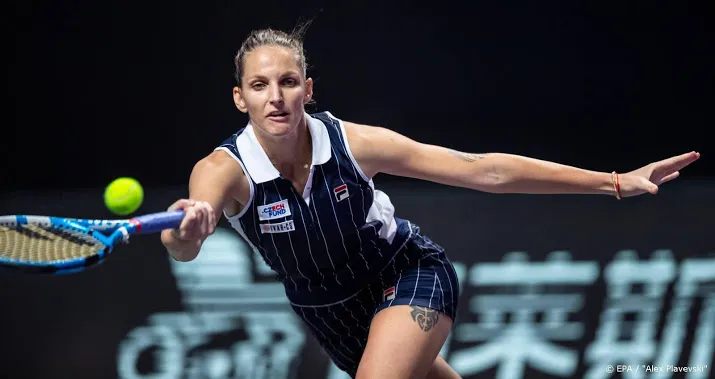pliskova naar halve finale na zege op halep