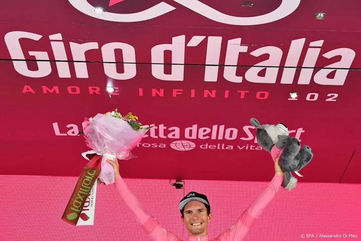 ploegtactiek helpt polanc aan roze trui