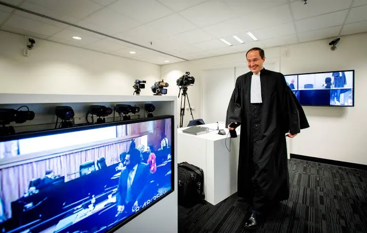poch vrijgesproken van rol bij dodenvluchten