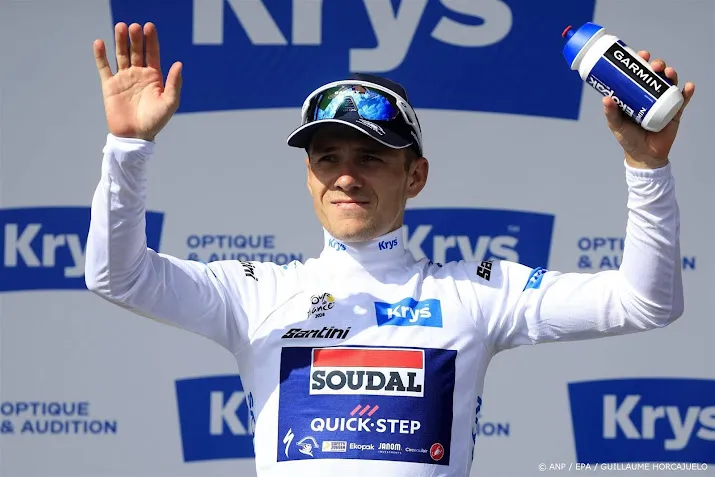 podiumkandidaat evenepoel ziet in tour buitenaardse prestaties