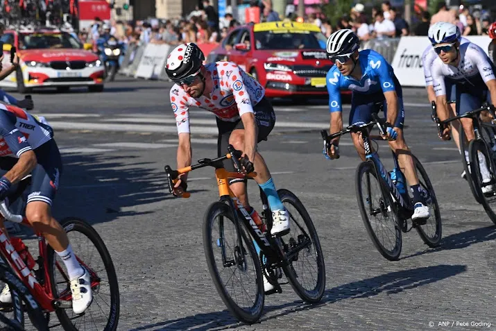poels rijdt tour in dienst van landa bij wielerploeg bahrain