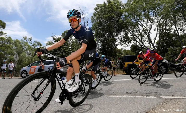 poels wint bergrit fuglsang leidt in dauphine