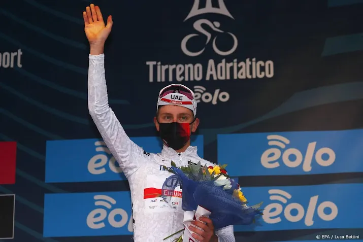 pogacar grijpt de macht in tirreno adriatico