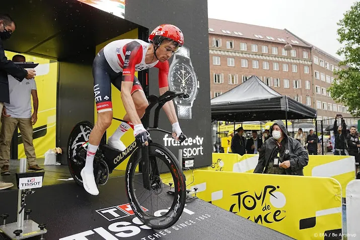 pogacar verliest ploeggenoot laengen in tour door corona