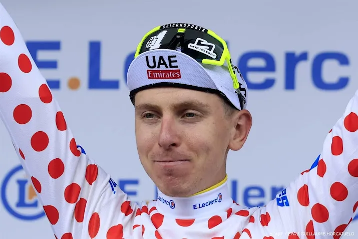 pogacar was verrast door sterke sprint van vingegaard