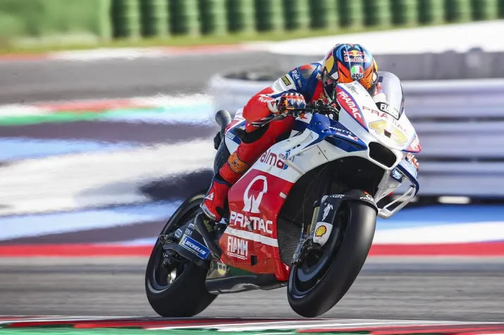 pole voor lorenzo in motogp san marino