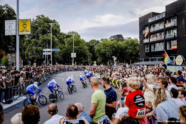 politie arresteert tweetal dat blokkade wilde opwerpen bij vuelta