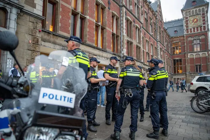 politie en vakbonden bereiken cao akkoord