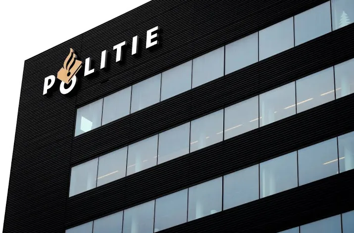 politie geeft klagers sociale media gelijk