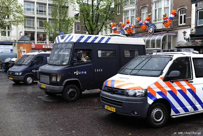 politie mag preventief fouilleren rond arena en leidseplein
