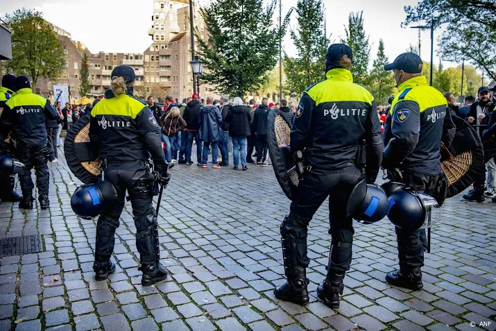 politie rotterdam verwerpt duitse kritiek op aanpakken hooligans