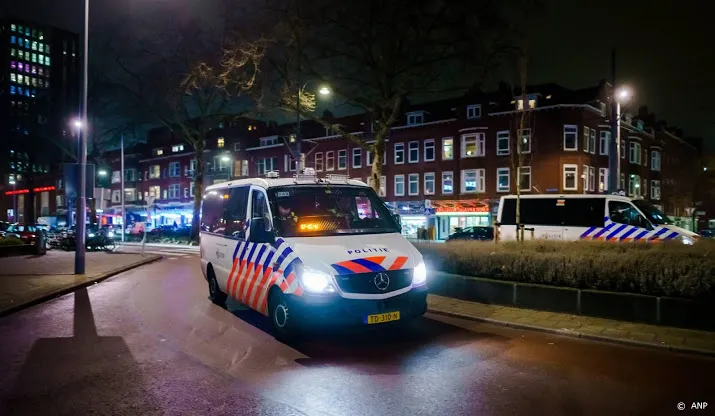 politie verricht aanhoudingen om opruiing