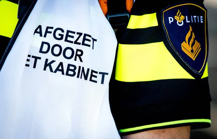 politie verstevigt protestacties voor cao