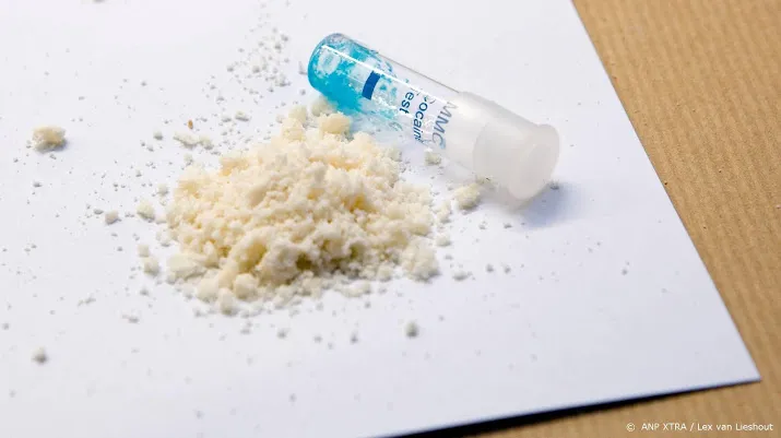 politie vindt 400 kilo cocaine in ijmuiden