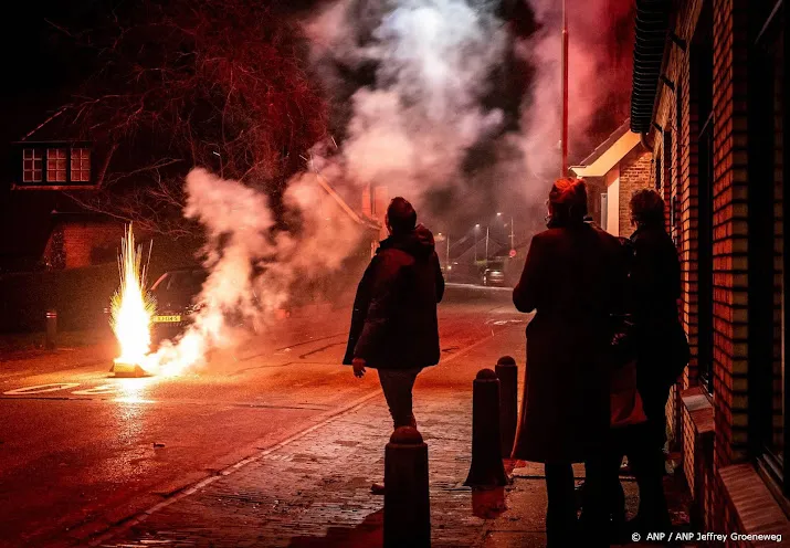 politie wil vuurwerkverbod als jaarwisseling onrustig verloopt