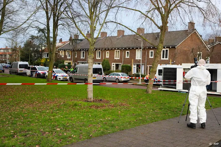 politie zoekt fiets van overleden meisje in leiden