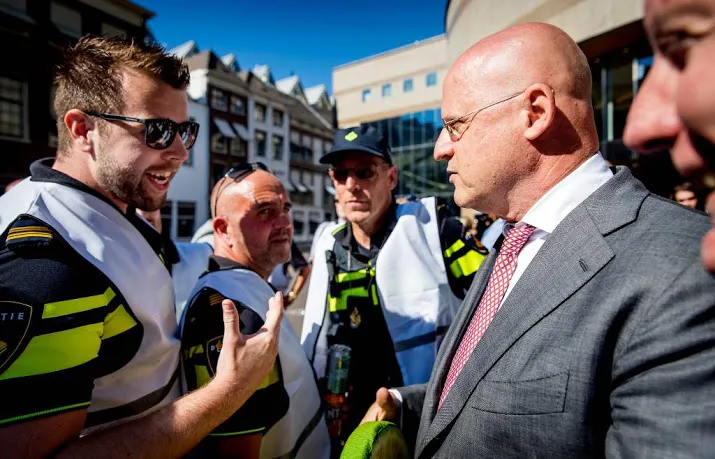 politiebonden verwerpen cao bod