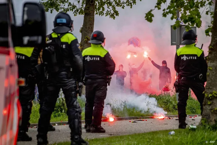 politiebonden voorzichtig positief over gesprekken grapperhaus