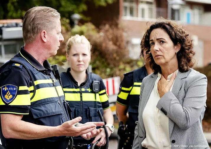 politiebonden willen geen waarnemers bij preventief fouilleren