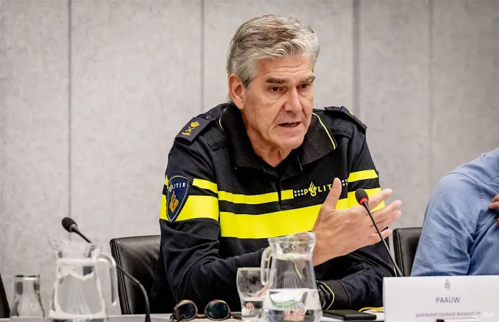 politiechef paauw weiger uitpubliek bij risicovolle wedstrijden