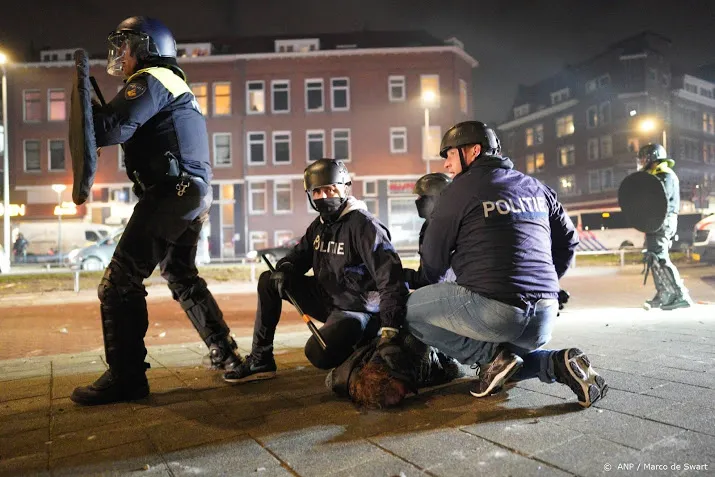 politiechef zeker 151 arrestaties bij rellen in hele land