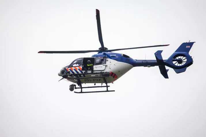 politieheli ingezet bij arrestatie inbrekers