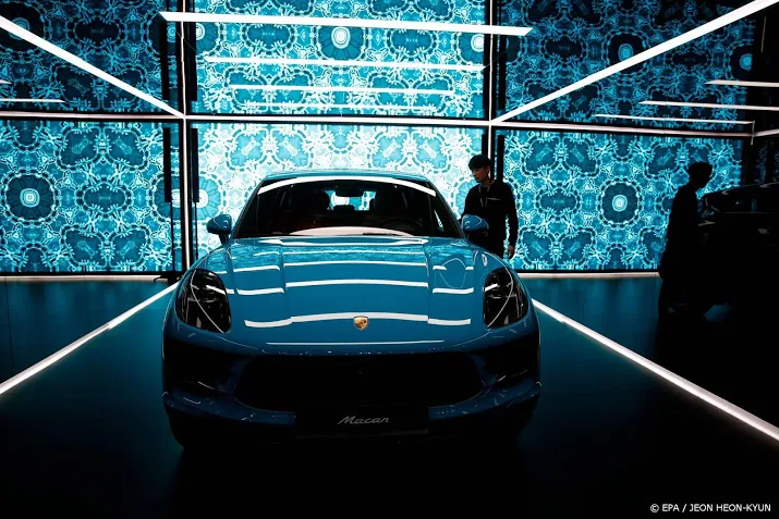 porsche gokt met nieuwe 911 op recordafzet