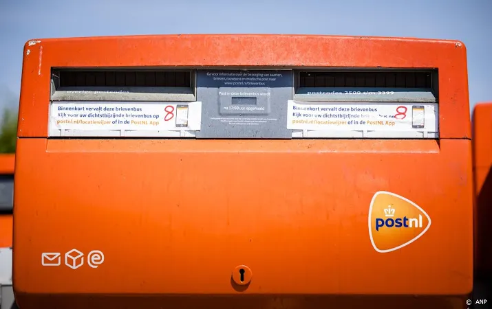 postnl grote stijger op overwegend rustig damrak