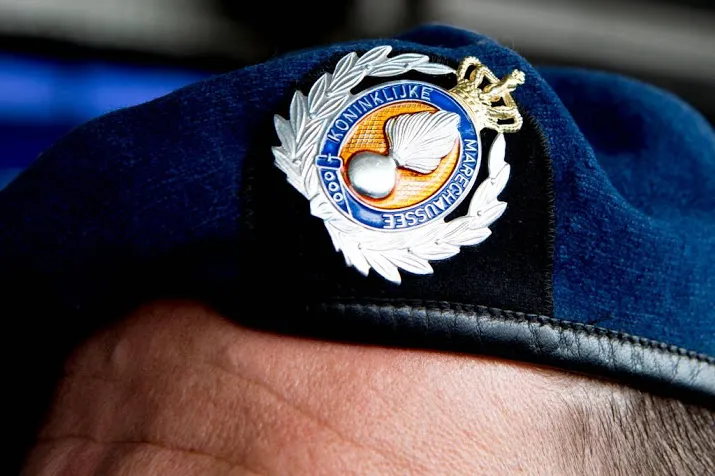 premie voor marechaussees die blijven