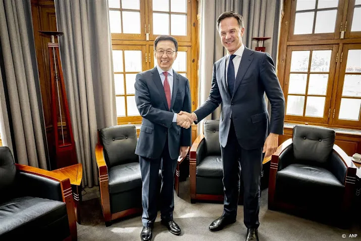 premier mark rutte heeft open gesprek met chinese vicepresident